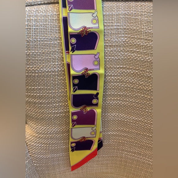 HERMES SILK CAMAILS JAUNE ENCRE YELLOW PURPLE MAUVE BANDEAU TWILLY WRAPS 2 SET - Picture 10 of 11